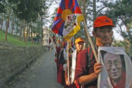 tibetan marchers