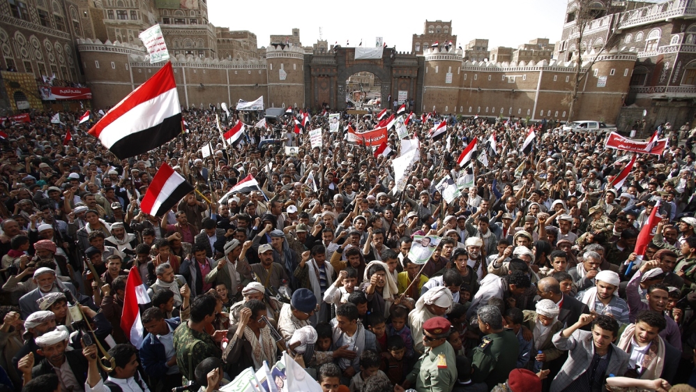 Houthi rebels gather for an anti-Saudi rally in Sanaa [AP]