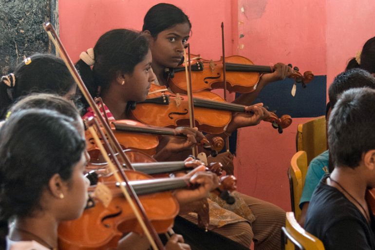 Sri lanka music [Dinouk Colombage/Al Jazeera]