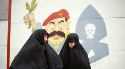 Anti -Iraqi mural in Tehran in 1987 [Getty]
