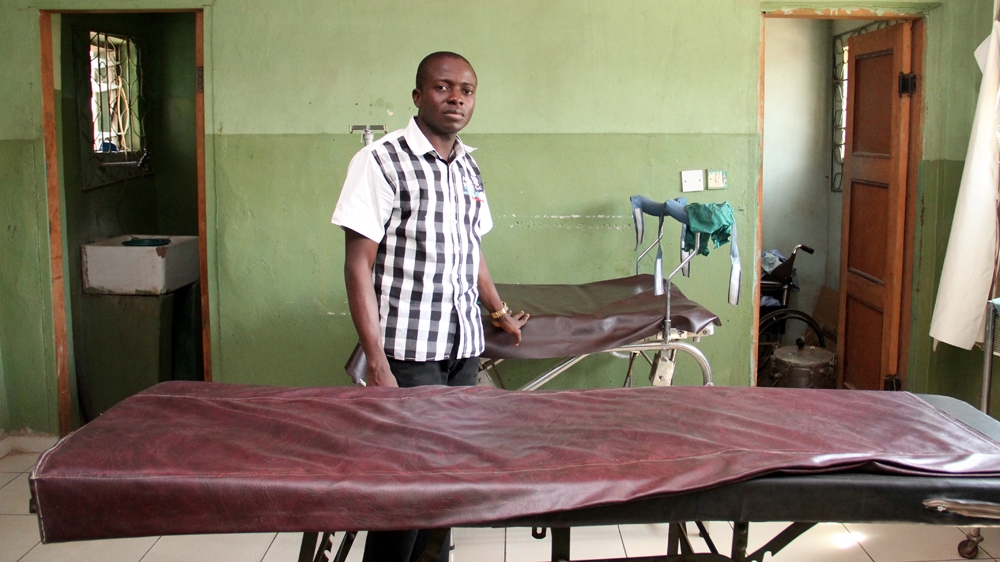 Doctor Emmanuel Yakubu saw Aliyu as he was brought into Bamaiyi Hospital. He was gravely wounded [Femke van Zeijl/Al Jazeera] 