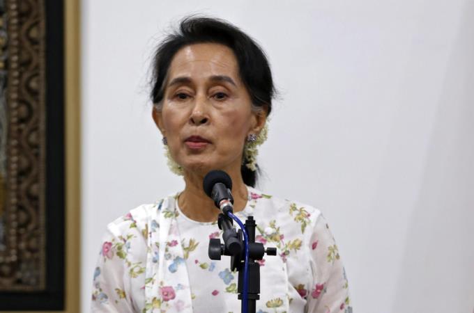 
Suu Kyi responded to the Dalai Lama’s calls by saying that the situation is 'really complicated' [Reuters]
