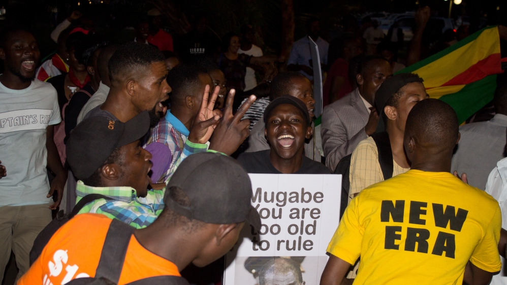 Cheering crowds outside the Rainbow Towers hotel in Harare  Tendai Marima/Al Jazeera [Al Jazeera]
