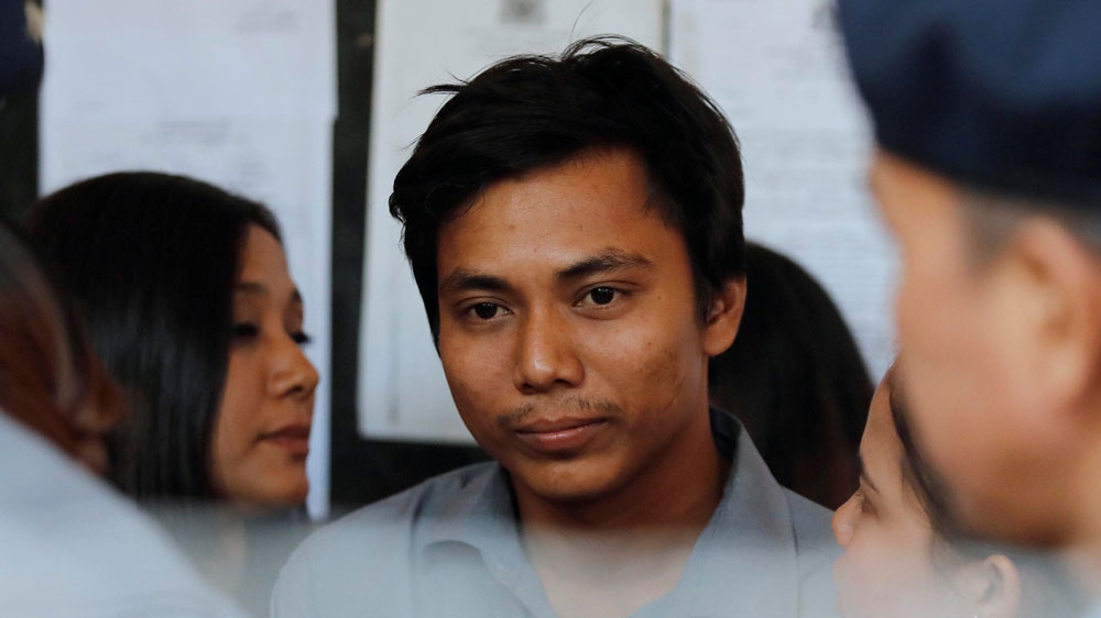 Detained Reuters journalist Kyaw Soe Oo is seen during a break at the court hearing in Yangon, Myanmar February 1 [Jorge Silva/Reuters]