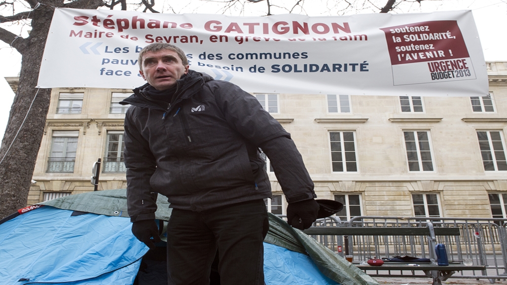 Mayor of Sevran Stephane Gatignon went on a weeklong hunger strike in 2012 to highlight the plight of Sevran and other impoverished French towns  [File/Etienne Laurent/EPA]