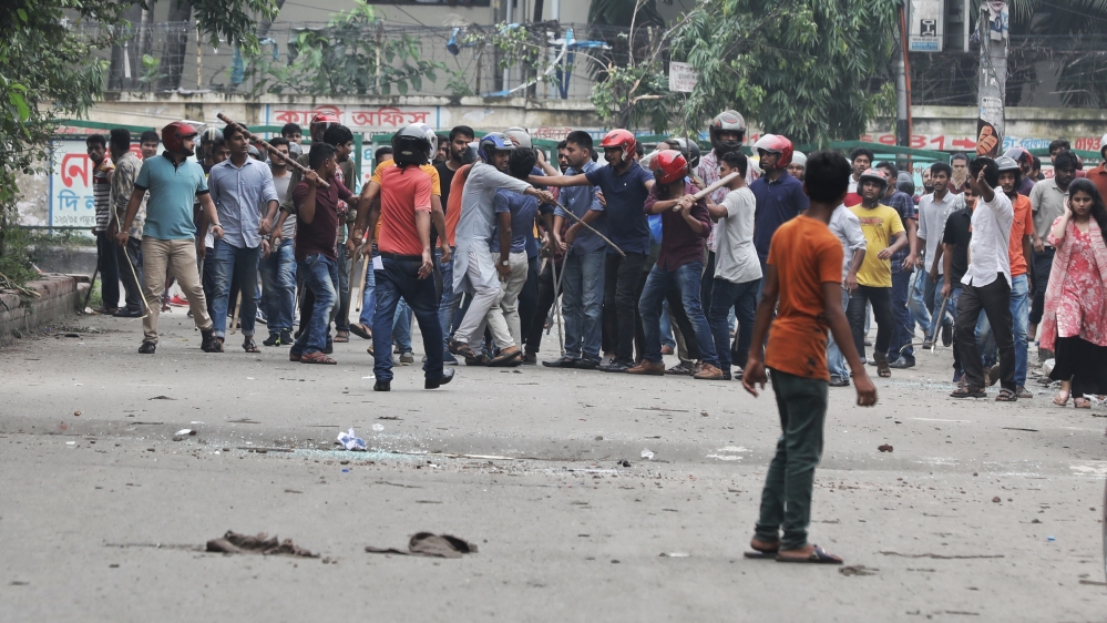 Students in Bangladesh are demanding improved road safety rules [Mahmud Hossain Opu/Al Jazeera]