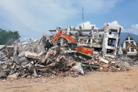 Indonesia - The ruins of Roa Roa Hotel, a 7-story building and one of the newest structures in the city of Palu [Ted Regencia/Al Jazeera]