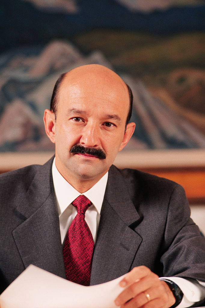 Carlos Salinas won the controversial 1988 presidential elections [File: Photo by Sergio Dorantes/Sygma via Getty Images]