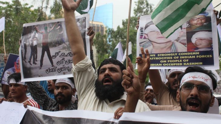 Pakistani people rally to mark Kashmir Solidarity against Indian forces