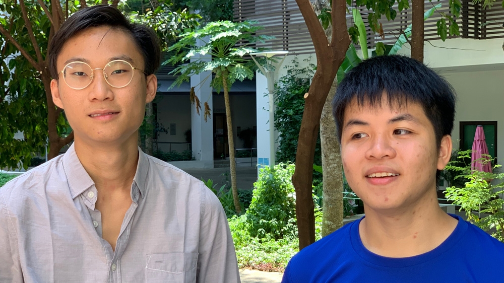 Singapore Students Organize Opposition 