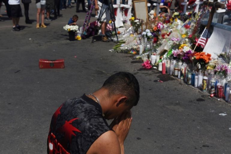 El Paso shooting mourners Reuters