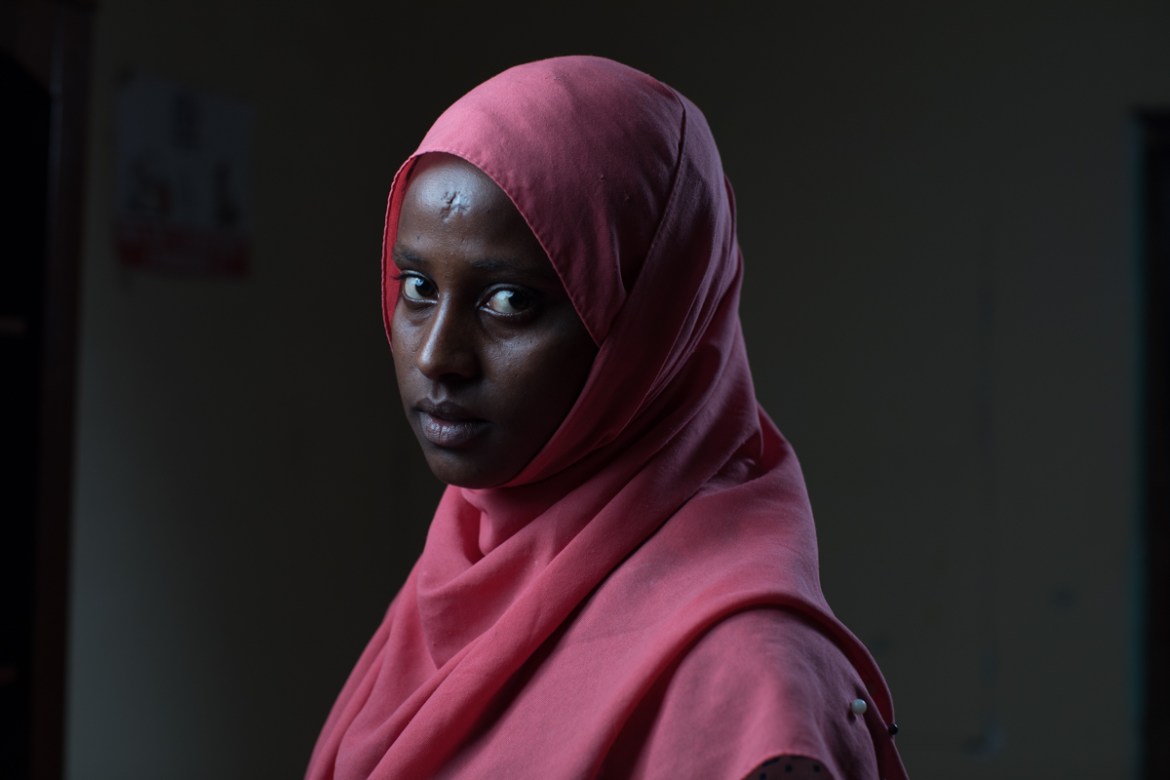 Zainaba, an 18-year-old Ethiopian,came to Somalia planning to cross to Yemen and then Saudi Arabia. She was stranded along the journey and, after reaching Bosasso, decided to seek IOM’s help to return