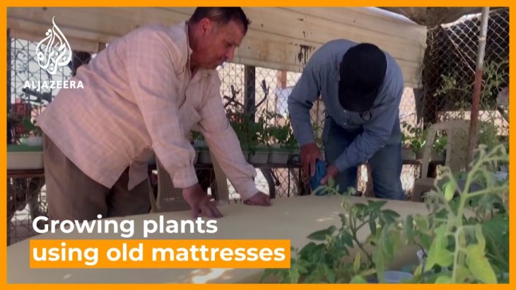 Syrian refugees grow crops using old mattresses