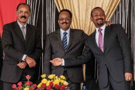 Eritrea's President Isaias Afwerki (L), Ethiopia's Prime Minister Abiy Ahmed (R) and Somalia's President Mohamed Abdullahi Mohamed pose together