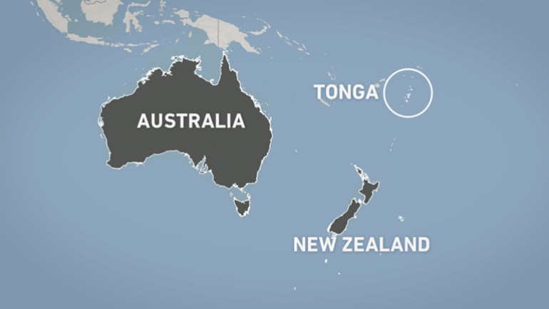 A map showing Tonga's location northeast of New Zealand.