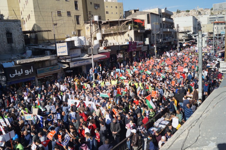 Jordan protest 3 [Hanna Davis/Al Jazeera]