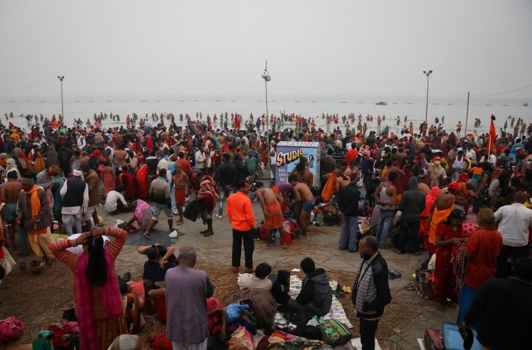 Hindu pilgrims at Ganges river