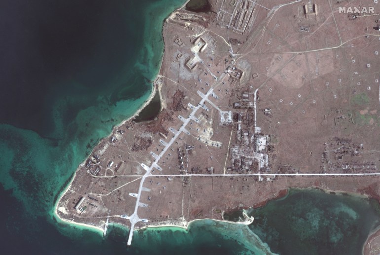 A satellite image shows an overview of a helicopter deployments near Lake Donuzlav, Crimea.