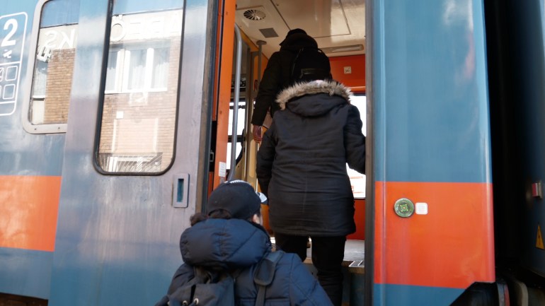 Moroccan Students board train to Budapest