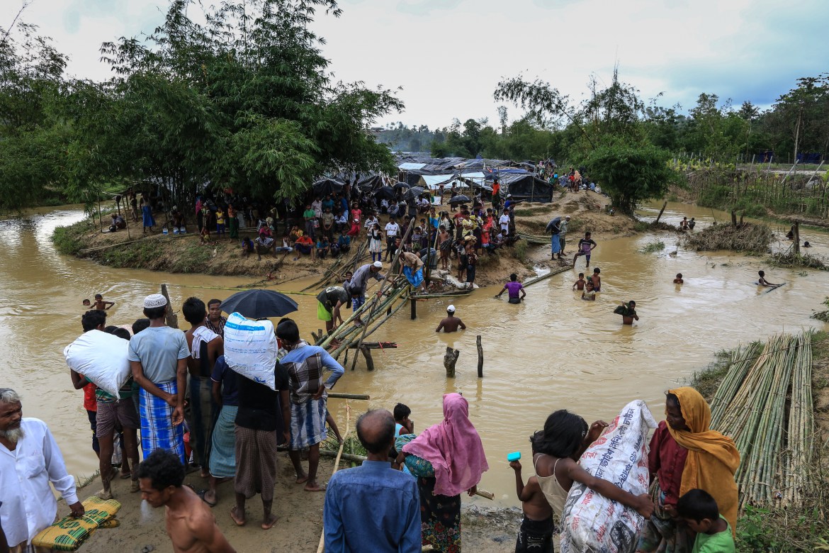 Floods the area where Rohingya refugees