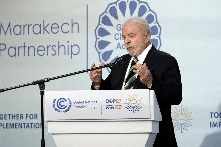 Lula speaking on stage at COP27 in Egypt