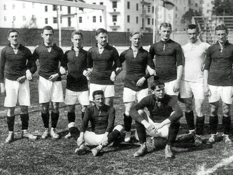 Julius Hirsch (top left) was a part of Germany's side at the 1912 Olympics in Stockholm, Sweden (German Football Association)
