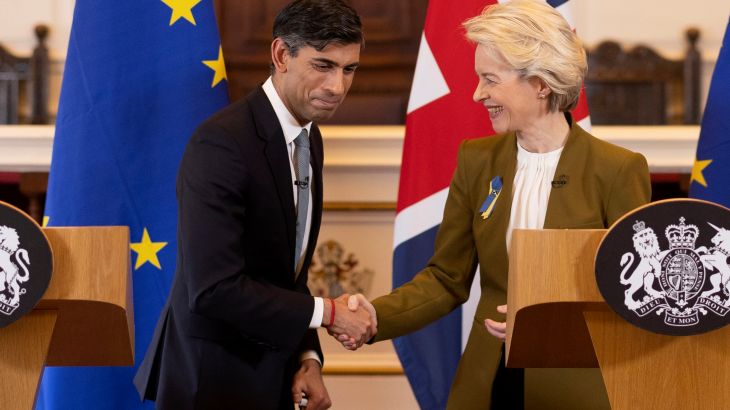 Britain's Prime Minister Rishi Sunak and EU Commission President Ursula von der Leyen, right, shake hands after a press conference at Windsor Guildhall, Windsor, England, Monday Feb. 27, 2023. The U.K. and the European Union ended years of wrangling and acrimony on Monday, sealing a deal to resolve their thorny post-Brexit trade dispute over Northern Ireland. (Dan Kitwood/Pool via AP)