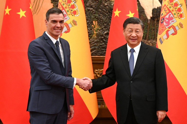 Chinese President Xi Jinping and Spanish Prime Minister Pedro Sanchez 