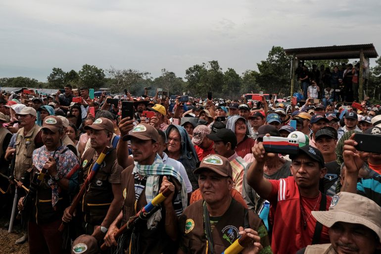 Peasant communities attend meeting with the Central General Staff of the FARC dissidents in Yari, Colombia April 16, 2023. REUTERS/Mario Quintero NO RESALES. NO ARCHIVES