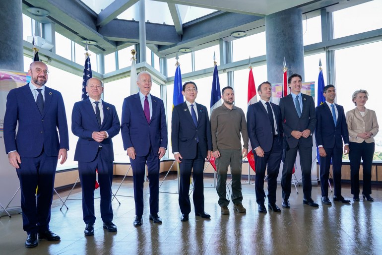 G7 leaders with Zelenskyy
