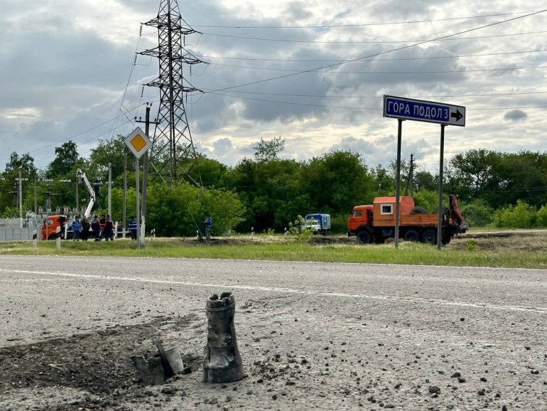 A view shows an abandoned armoured vehicle, after anti-terrorism measures introduced for the reason of a cross-border incursion from Ukraine were lifted, in what was said to be a settlement in the Belgorod region, in this handout image released May 23, 2023. Governor of Russia's Belgorod Region Vyacheslav Gladkov via Telegram/Handout via REUTERS ATTENTION EDITORS - THIS IMAGE HAS BEEN SUPPLIED BY A THIRD PARTY. NO RESALES. NO ARCHIVES.