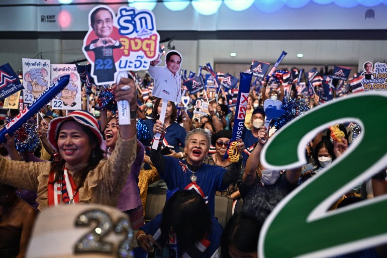 Supporters of Thai Prime Minister Prayut Chan-O-Cha