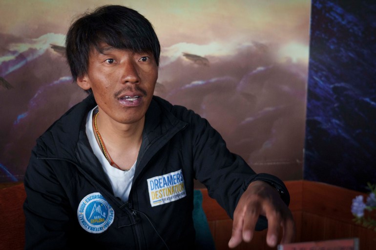 Phurba Tenjing, a Sherpa
