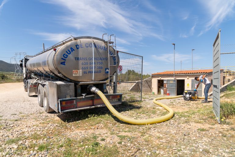 A tanker refills the municipal water depot of L'Espluga de Francolí, Spain, to cope with the drought.