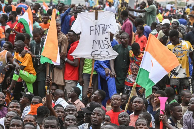 Thousands of Nigerians gather in front of the French army headquarters, in support of the putschist soldiers and to demand the French army to leave