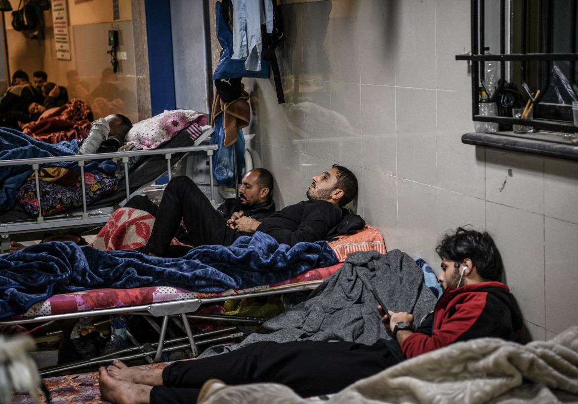 Palestinians displaced due to Israeli attacks take refuge in Nasser Hospital as the attacks continue in Khan Younis