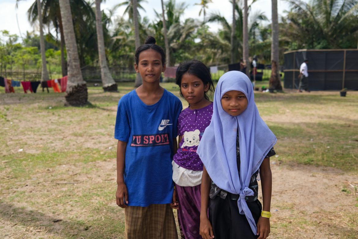 Across temporary shelters in Aceh