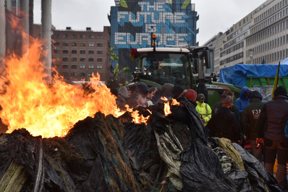 Angry farmers clash with police near the European Union's headquarters