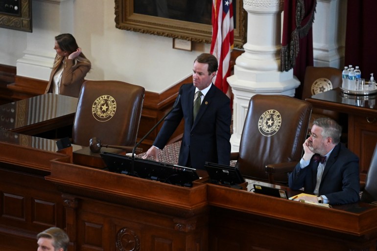 Dade Phelan at the podium in the Texas House of Representatives