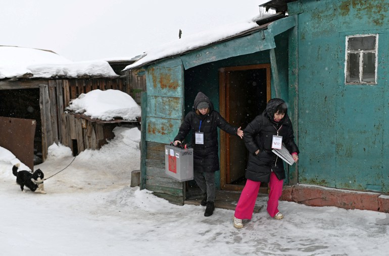 Home voting in the Russian presidential election in a village in Omsk region