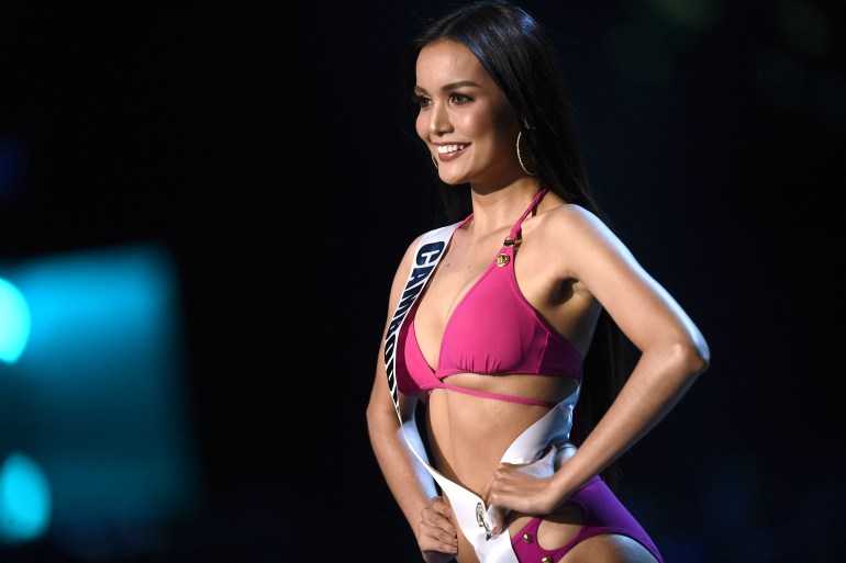 Nat Rern of Cambodia competes in the swimsuit competition during the 2018 Miss Universe pageant in Bangkok on December 13, 2018. (Photo by Lillian SUWANRUMPHA / AFP)