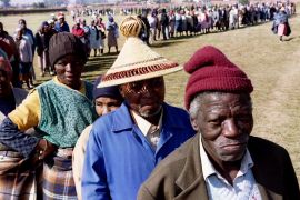 Residents of Katlehong, a township east of Johannesburg queue up to vote on April 26, 1994 [Juda Ngwenya/AVD/CMC via Reuters]