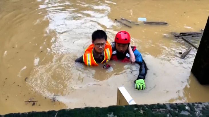 100,000 people evacuated from China flood zone